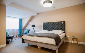 Braun Rooms Deluxe